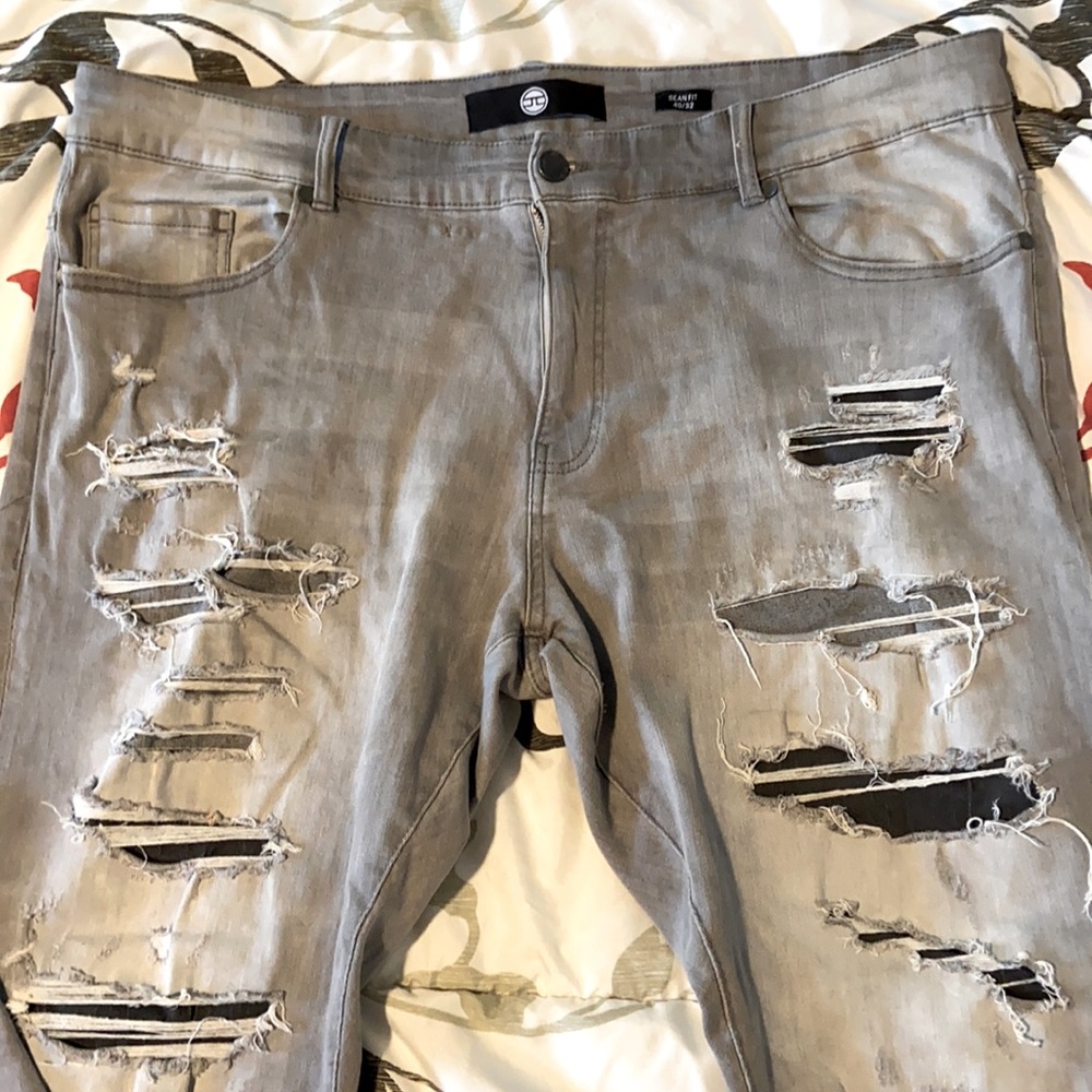 Jorden Craig distressed/ripped jeans size 40/32 Gray wash